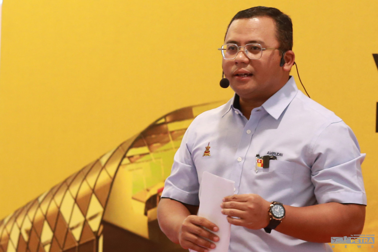 Amirudin Shari 