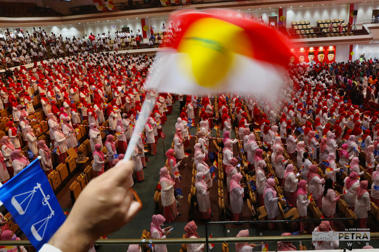 Ahmad Zahid berkata apa yang penting ialah soal kesatuan dalam parti itu. - Gambar Fail