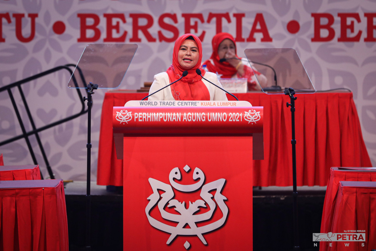 Shahrizat yang merupakan Ketua Wanita UMNO pada 2008 hingga 2018, akan mencabar penyandang jawatan itu, Datuk Seri Noraini Ahmad.