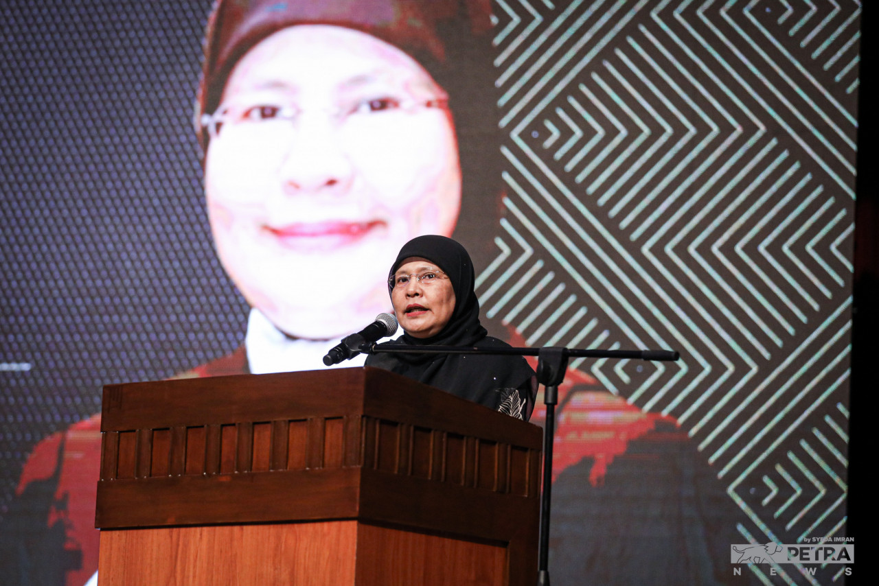 Tun Tengku Maimun Tuan Mat 