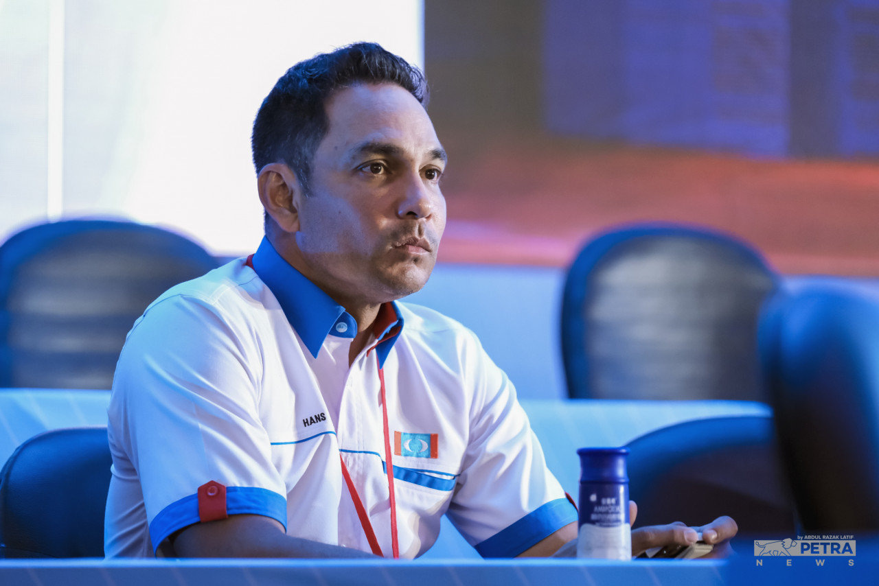 Ahli Majlis Pimpinan Pusat (MPP), Datuk Gerald Hans Isaac - Gambar oleh Abdul Razak Latif
