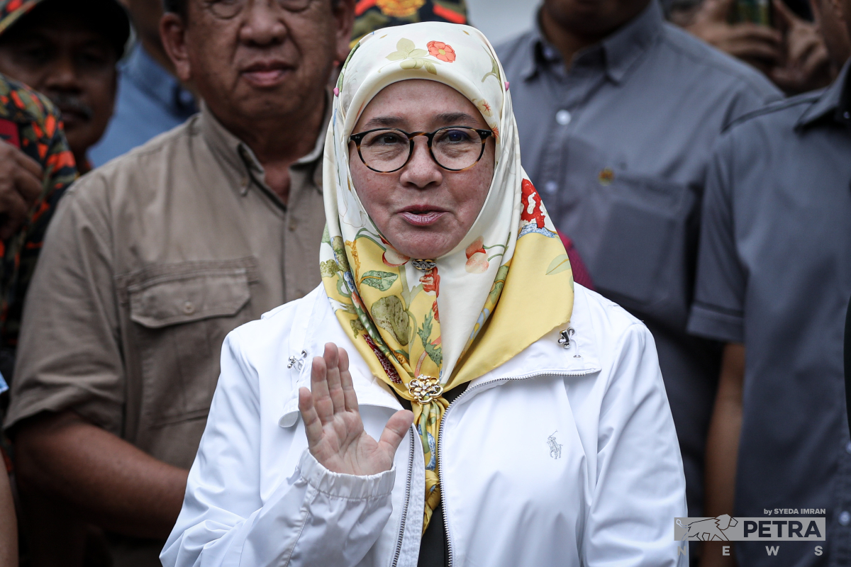 Tunku Tun Aminah Sultan Ibrahim Ismail - Gambar fail