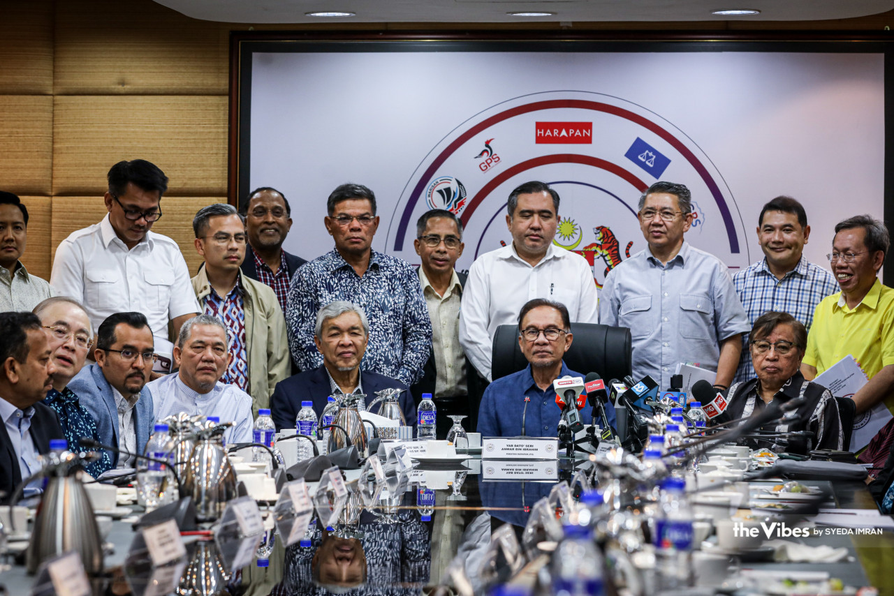 Isham berkata dakwaan dibuat Dr Mahathir kononnya Anwar melarang mana-mana pihak bersuara untuk mengkritik pentadbirannya tidak berasas. - Gambar oleh Syeda Imran
