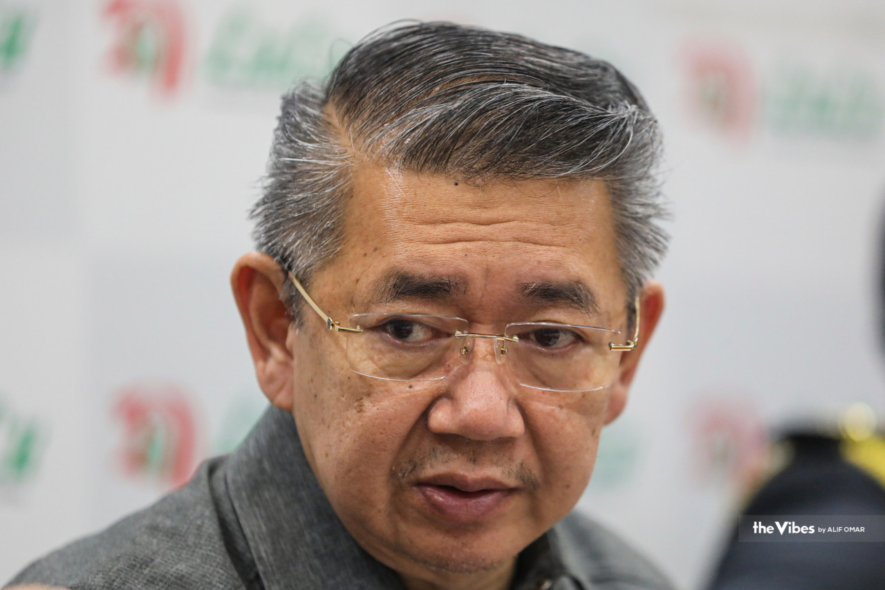 Portfolio ditinggalkan Allahyarham Salahuddin Ayub masih kosong walaupun sudah lebih dua builan beliau meninggal dunia - gambar fail