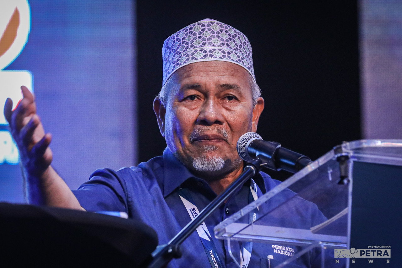 Tuan Ibrahim Tuan Man - Gambar fail