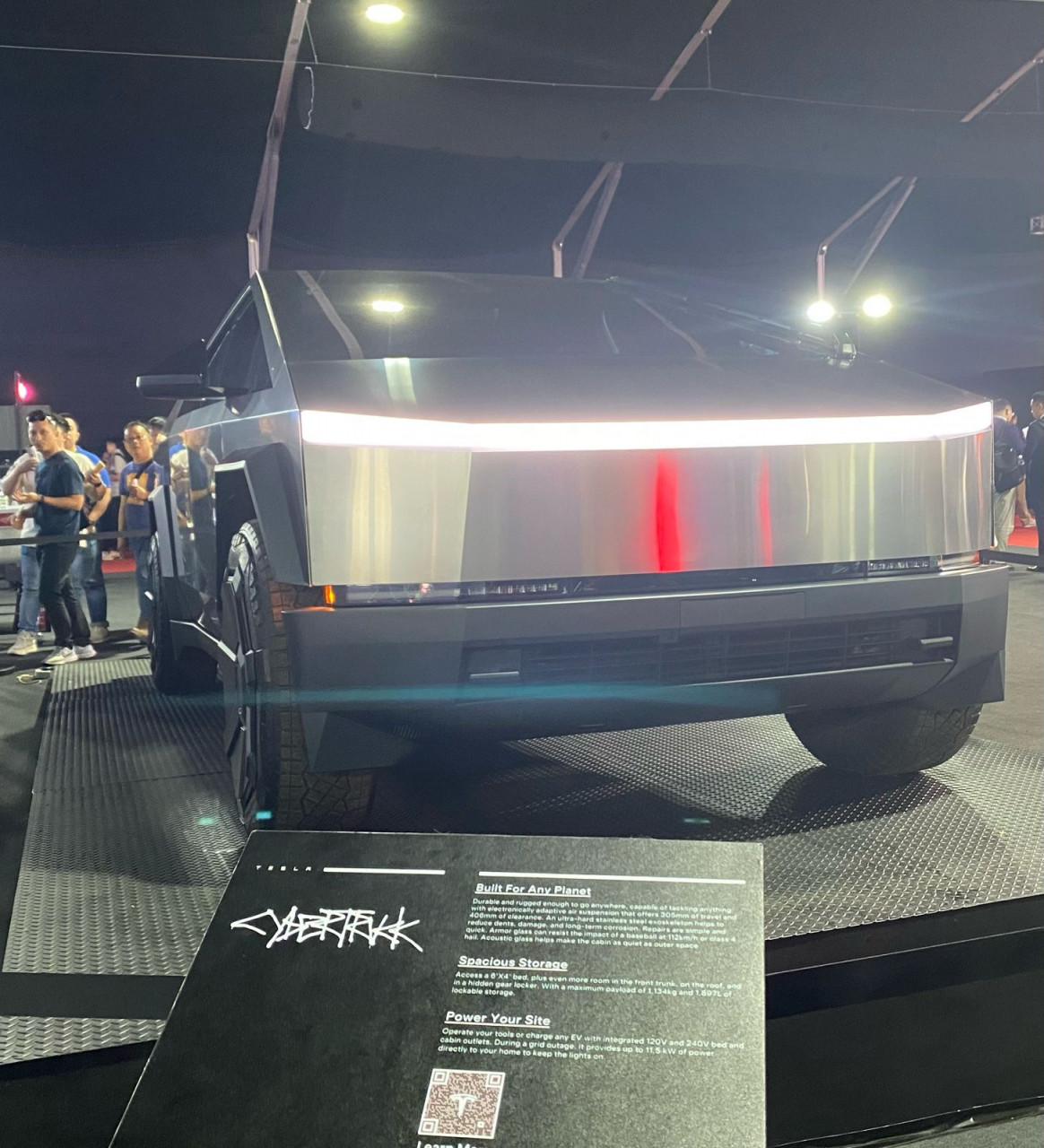 Cybertruck, keluaran terkini Tesla Inc - Gambar Diyana Nawar