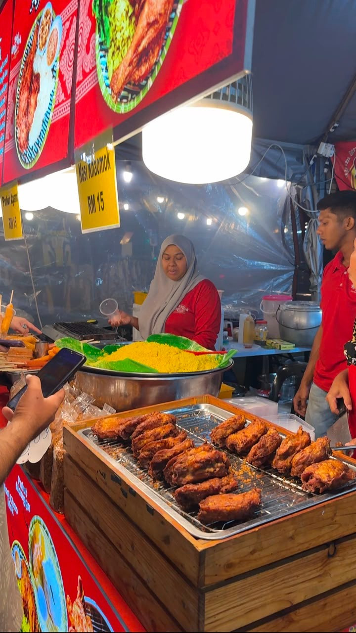 Antara pilihan makanan di The Food Yard
