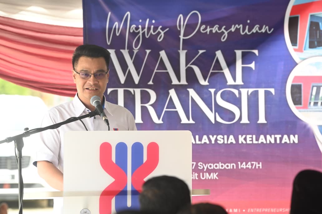 Dr Arham Abdullah - Gambar UMK