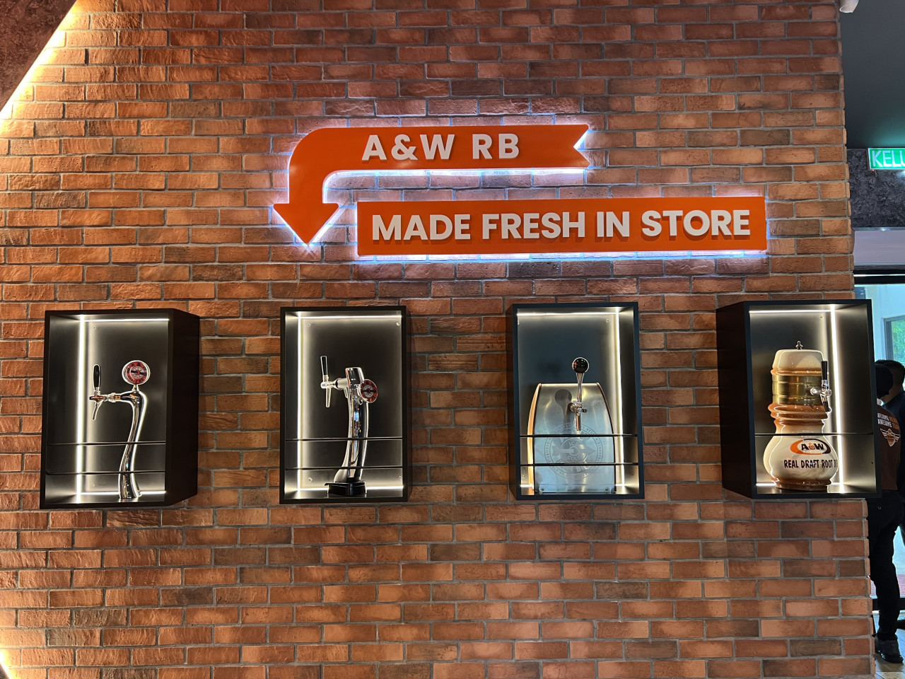 Bekas/paip air root beer A&W