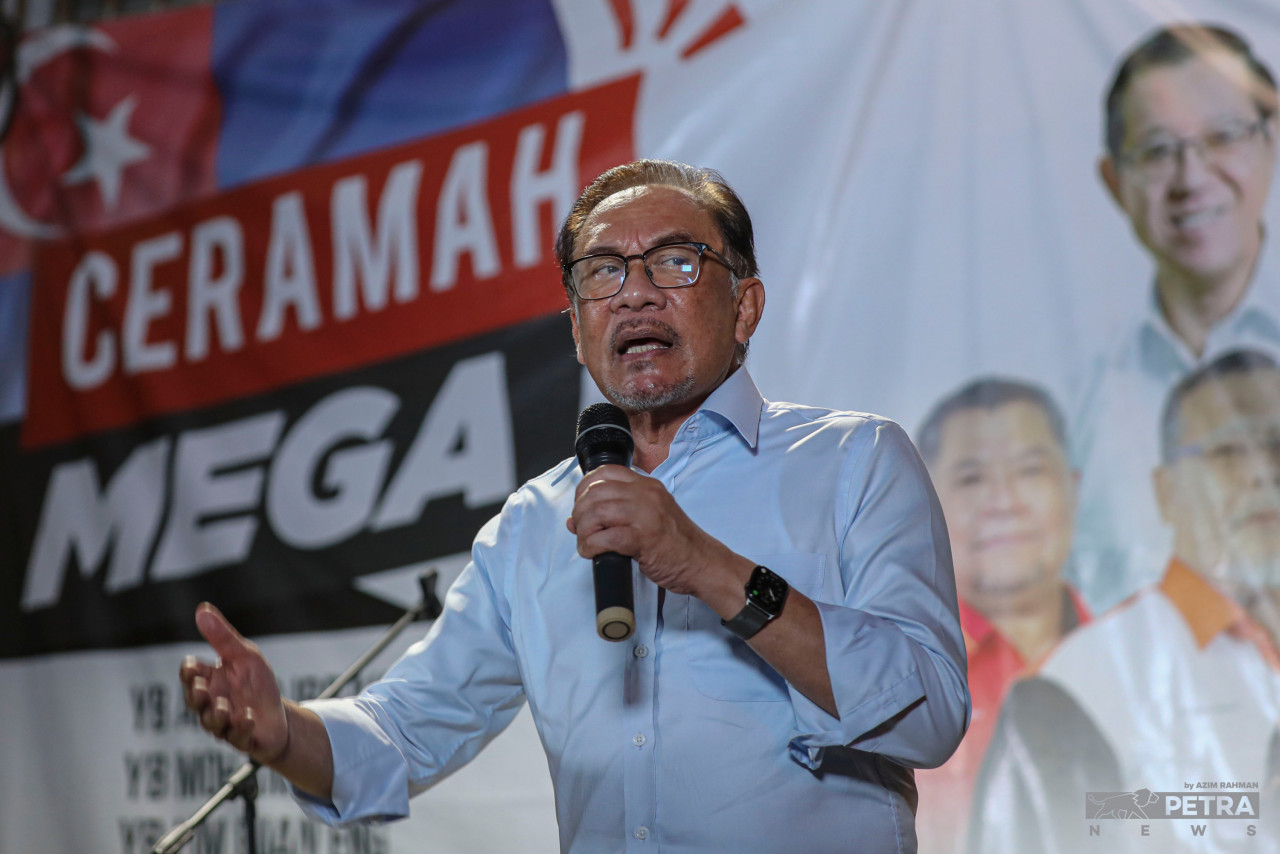 Anwar Ibrahim - Gambar Azim Abd Rahman
