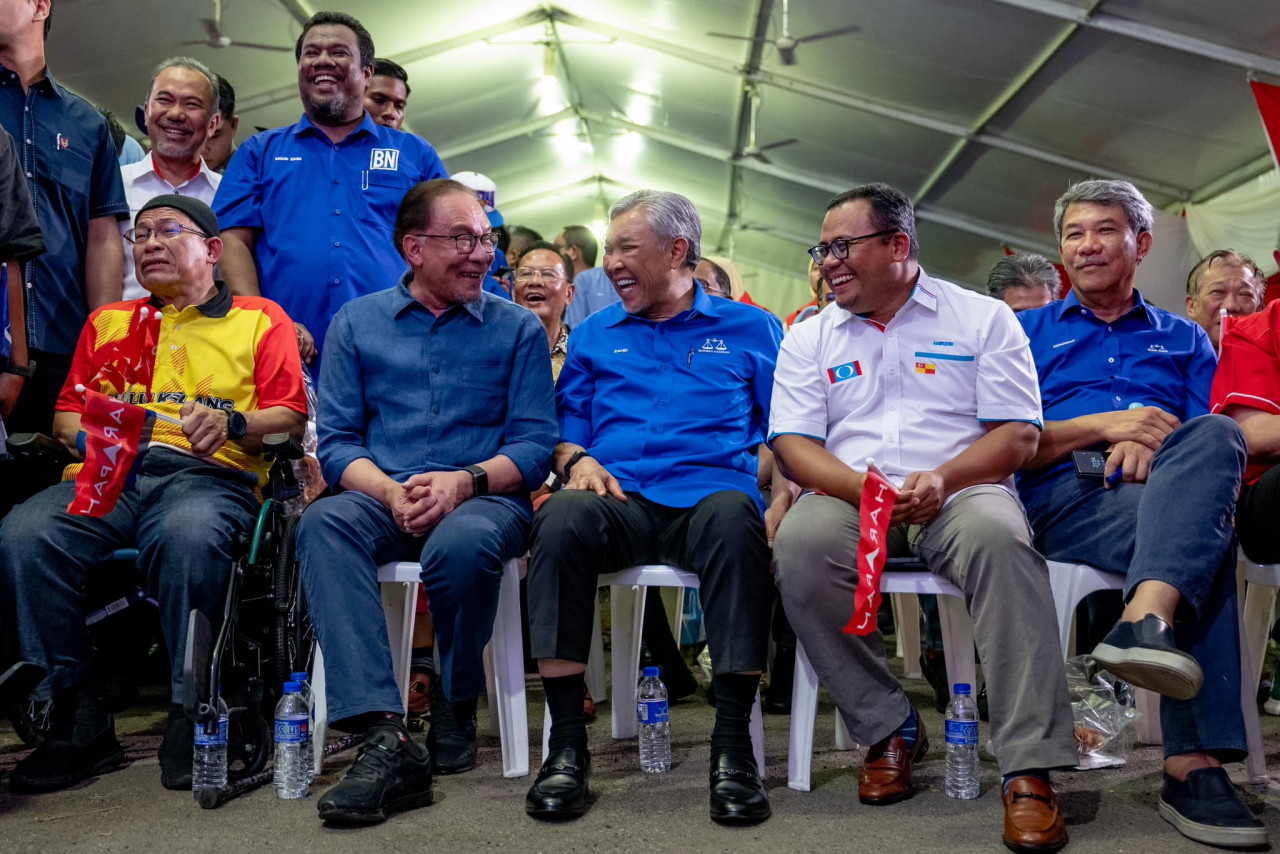 Majlis turut dihadiri Pengerusi BN, Dr Ahmad Zahid Hamidi dan kepimpinan tertinggi PH-BN