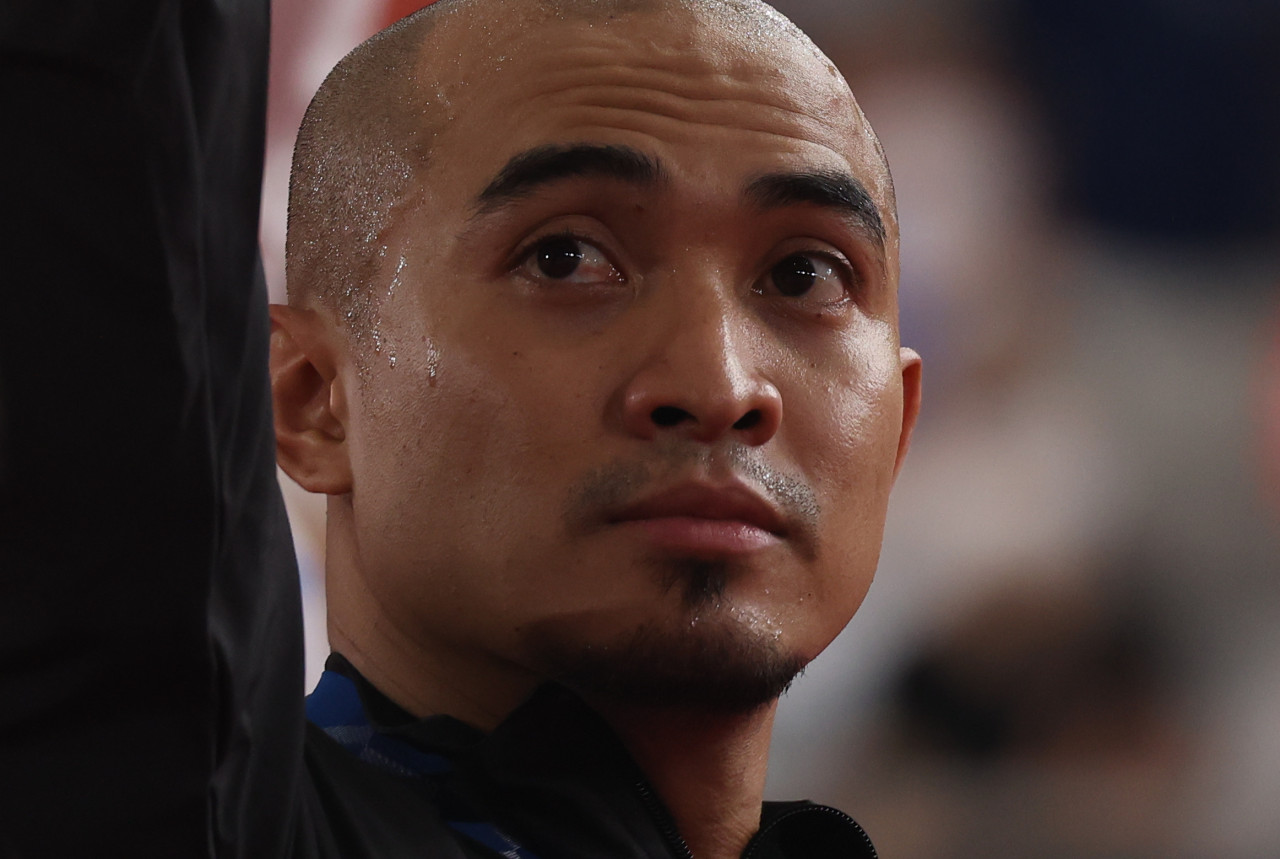 Nasib tidak menyebelahi Azizulhasni dalam final Keirin Olimpik Tokyo. - Gambar Bernama