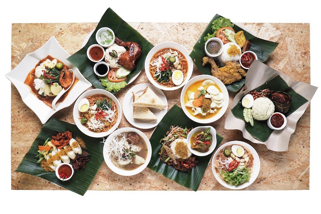 Kedai kecil ini menawarkan lontong, mi jawa dan mi rebus asli - gambar @bahuluclasiqhululangat