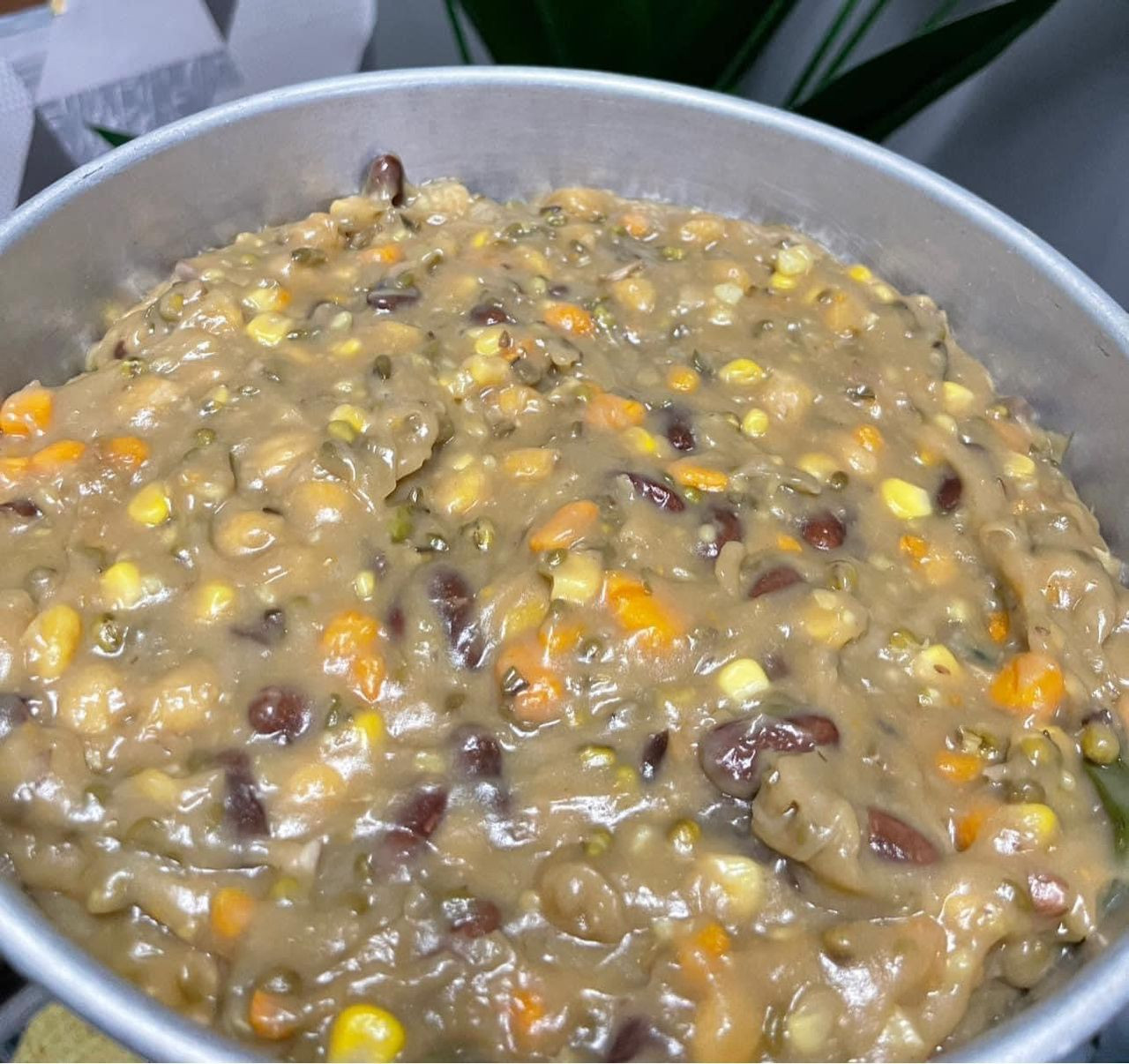 Bubur Asyura versi manis antara juada yang sering disediakan ketika menyambut Hari Asyura - gambar Facebook