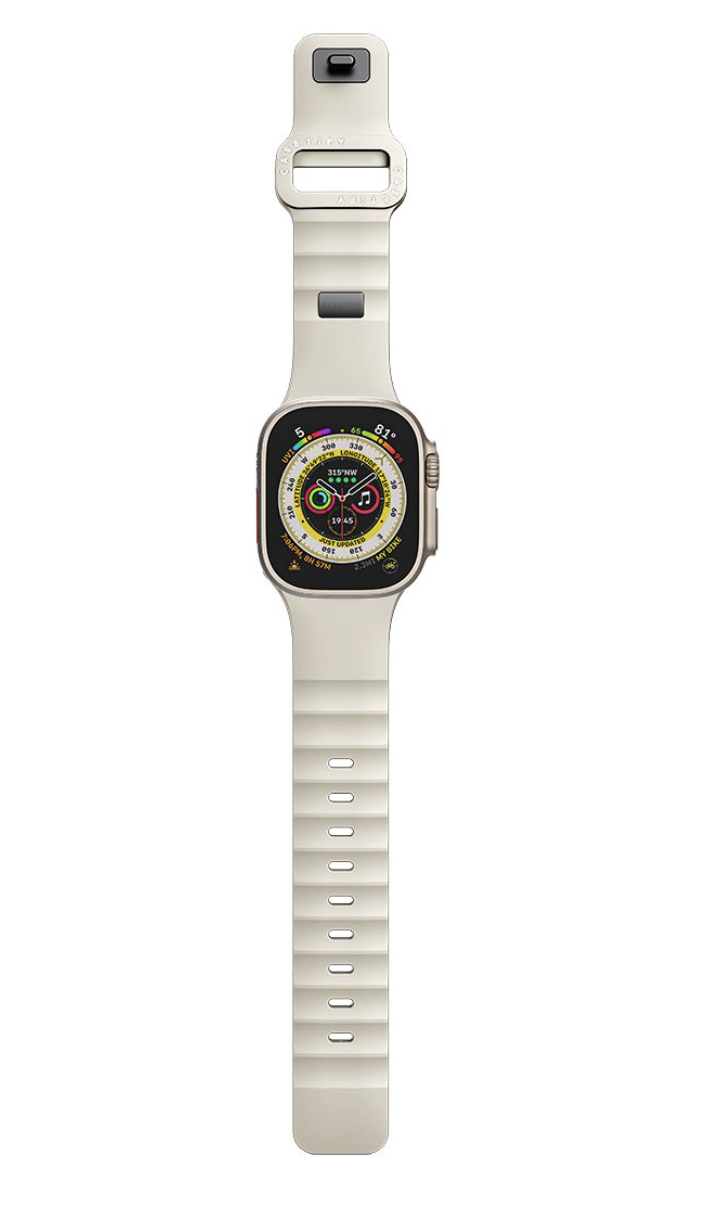 Bounce Band warna pasir agak menarik perhatian pengguna i-watch yang lain
