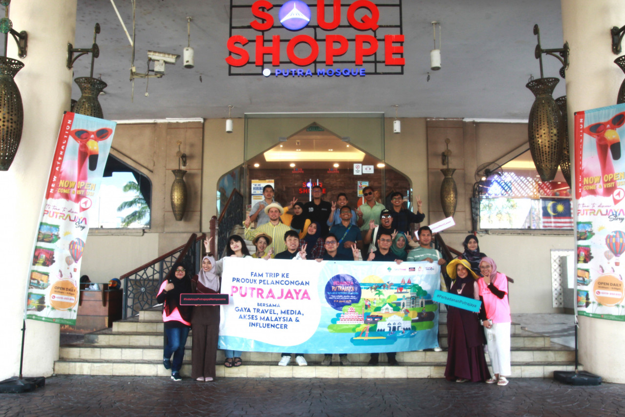 Kedai coklat Shouq Shoppe menempatkan pelbagai jenis manisan coklat dari dalam dan luar negara