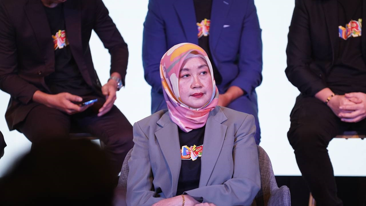 Roslinda Abdul Majid atau DJ Lin
