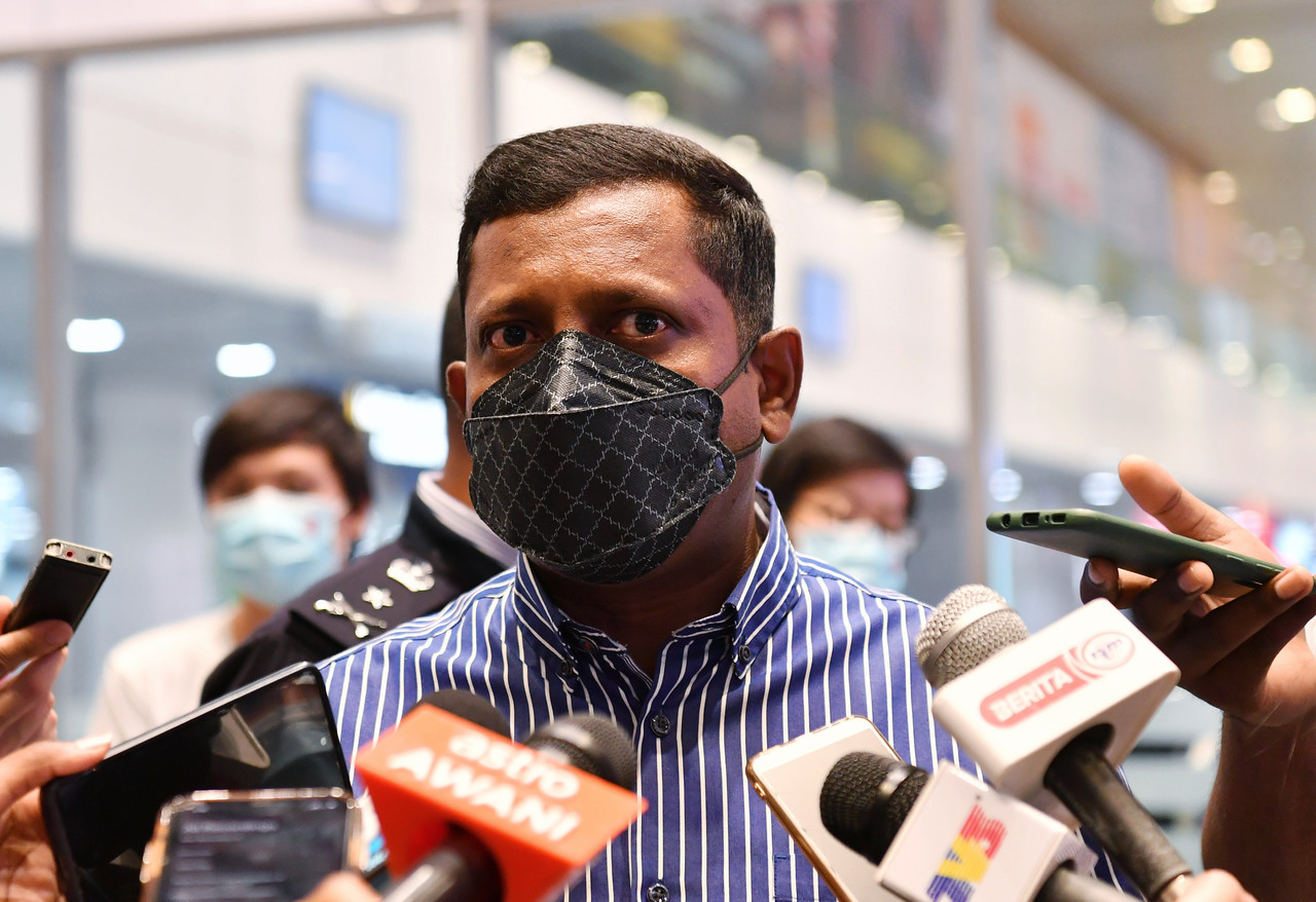 Hussein Omar Khan - Gambar Bernama