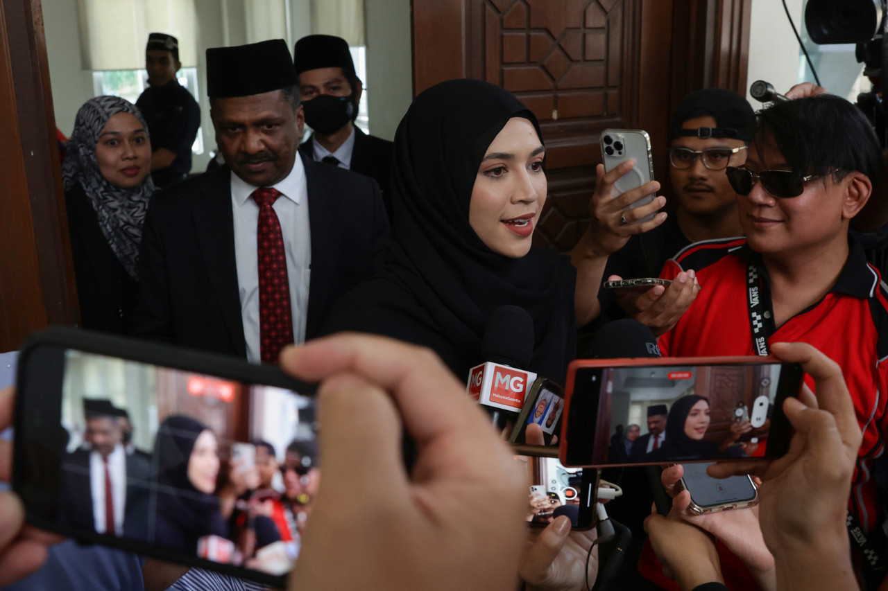 Diana Danielle - Gambar fail