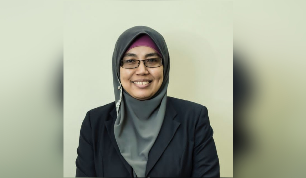 Dr Sharifa Ezat Wan Puteh