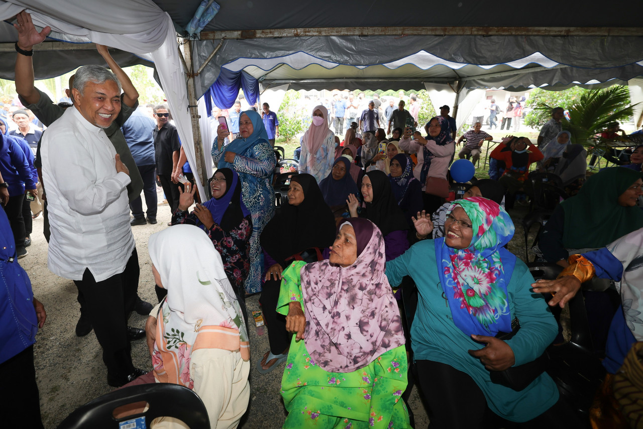 Ahmad Zahid Hamidi hadir pada program pemimpin bersama rakyat di Farmstay, Relau - gambar BERNAMA