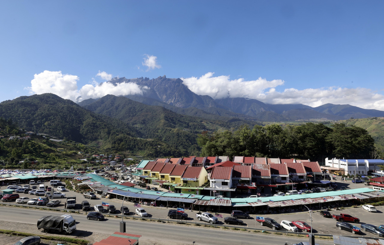 Pemandangan indah Pekan Kundasang - gambar BERNAMA