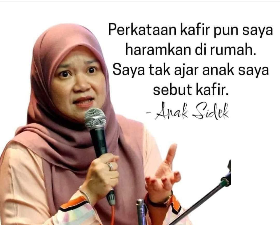 Video perkataan kafir memaparkan Fadhlina Sidek telah diambil di luar konteks dan disebarkan menerusi poster seperti ini - gambar Facebook