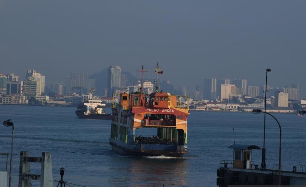 Datuk Bandar Pulau Pinang sekarang iaitu Seberang Prai, Klang dan Sepang, masing-masing sebagai contoh, adalah ahli PIBG dan sebenarnya melakukan tugas yang hebat. - Gambar Bernama