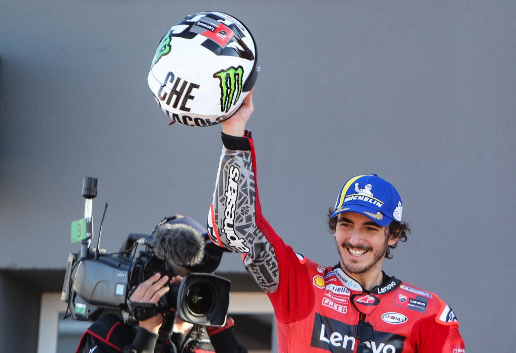 Bagnaia menamatkan GP Valencia di tempat pertama. - Gambar AFP