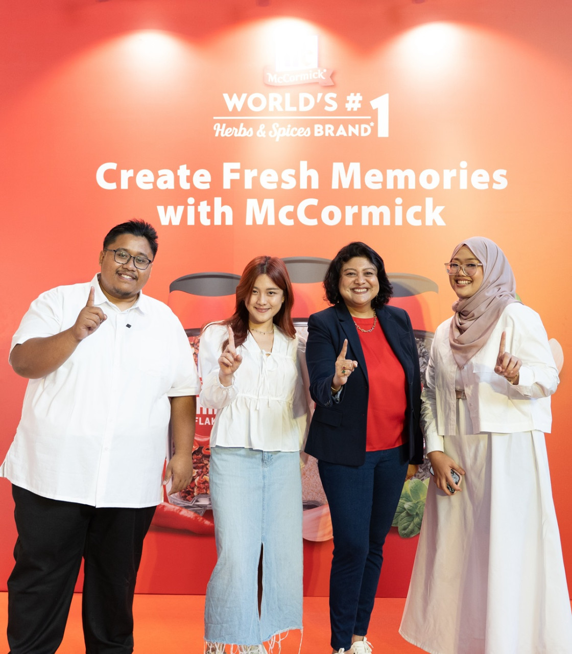 (Dari kiri) Abdul Qayyum Halid (Spice Star), Michelle Yeong (Spice Star), Priya Sharma (Pengarah Urusan McCormick India-SEA) dan Syifa Jamil (Spice Star)