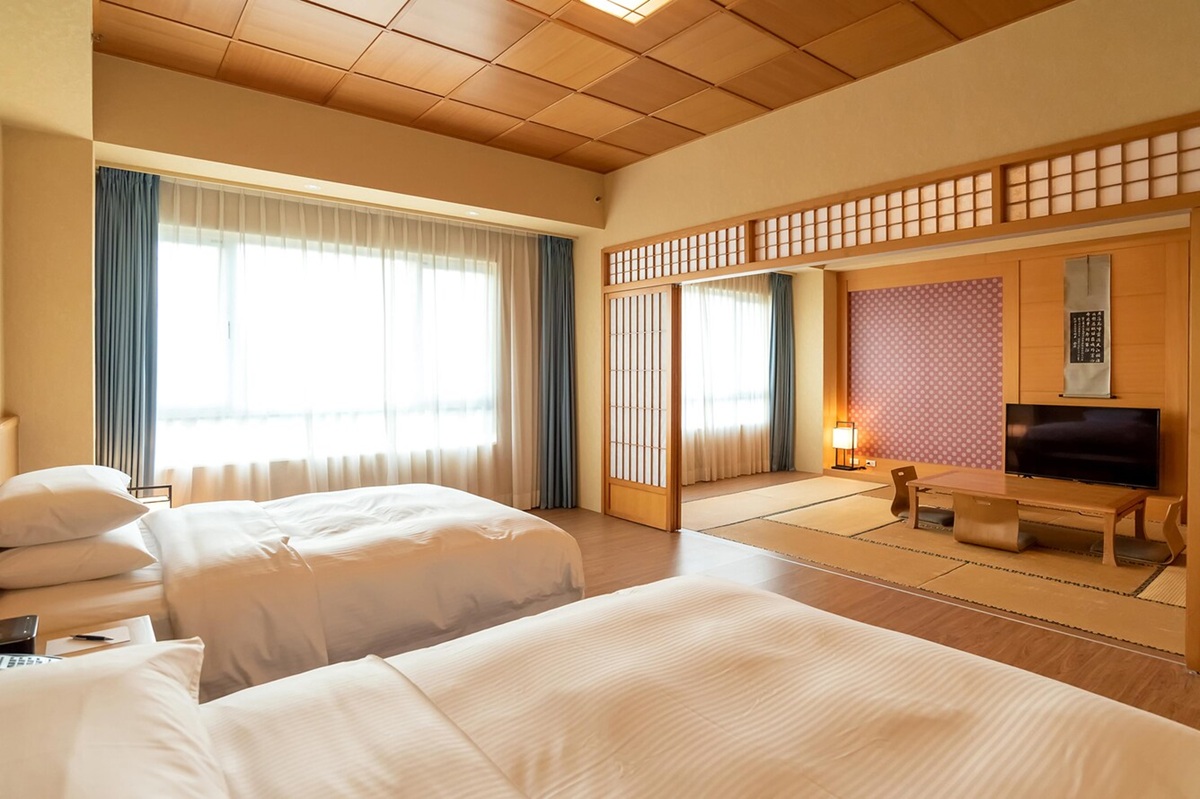 Bilik jenis Twin Suite di Hotel Sheraton Taoyuan