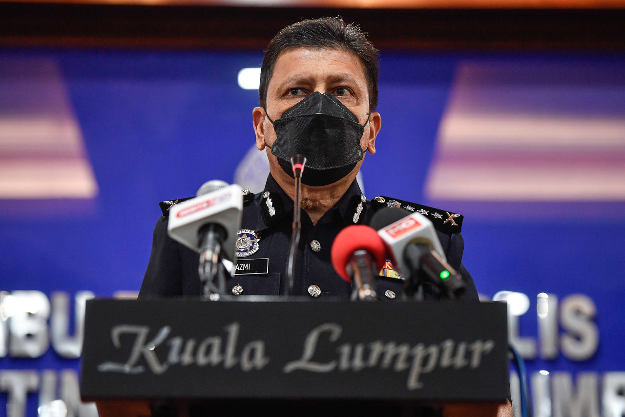Azmi Abu Kassim - Gambar Bernama