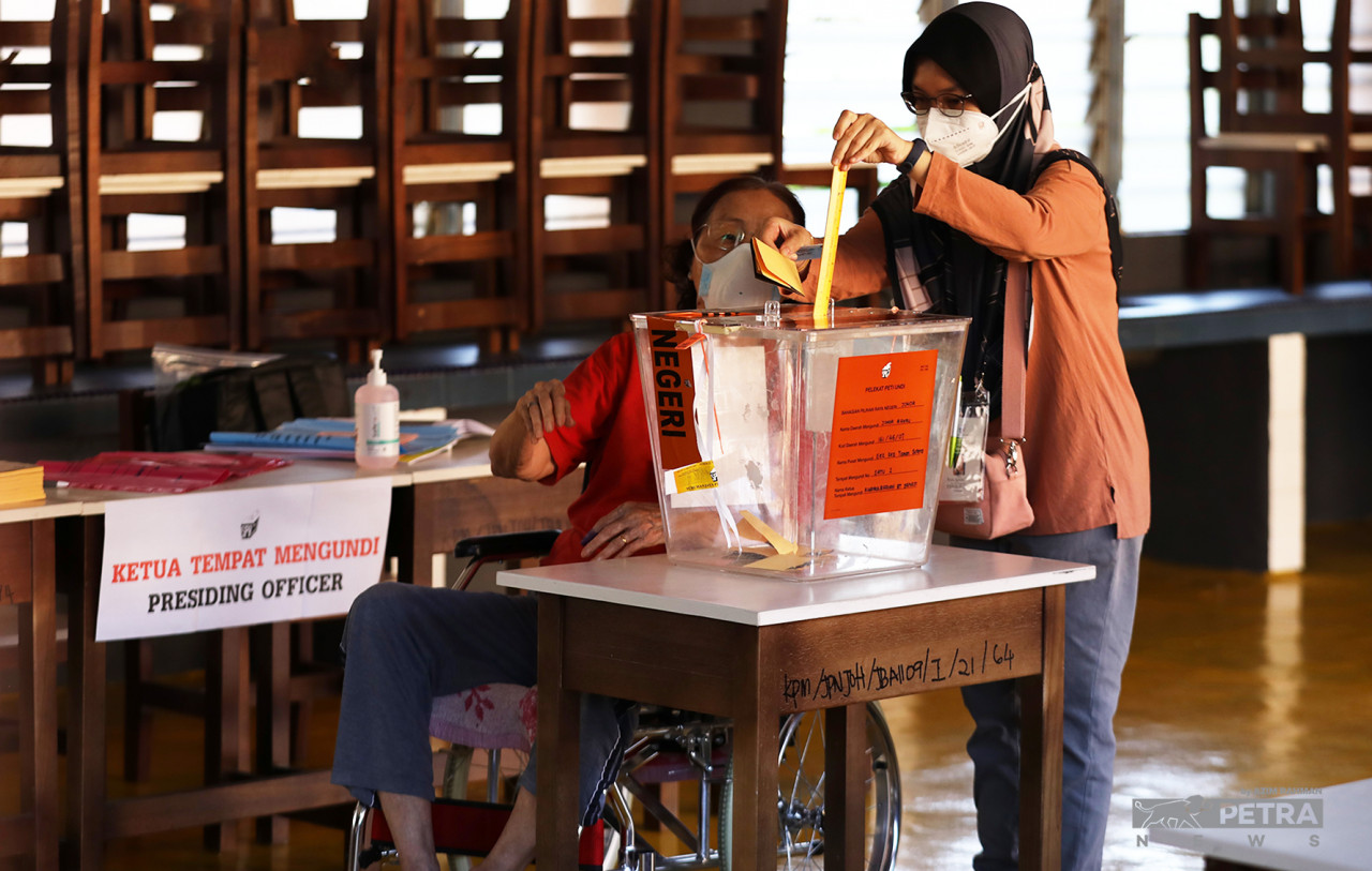 Manifesto ialah dokumen pemasaran idea, harapan dan masa depan