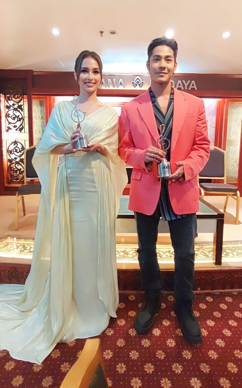 'Meerna' mengakui mereka masih rapat seperti biasa - gambar Instagram dan Helmi Anuar