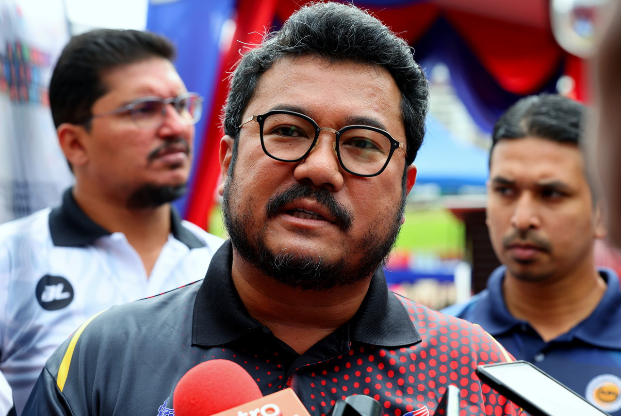  Megat D Shahriman Zaharudin 