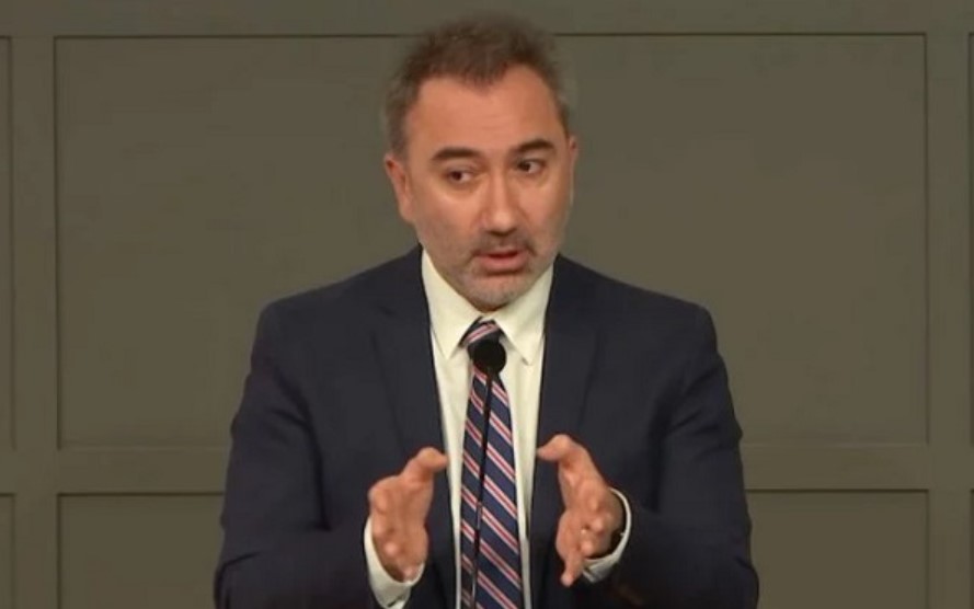 Mustafa Akyol - Gambar dari Daily Express 