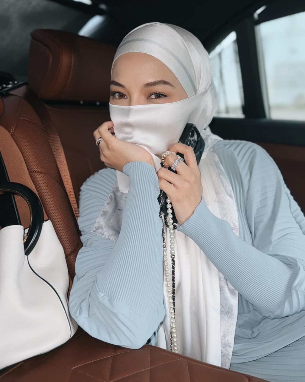 Neelofa