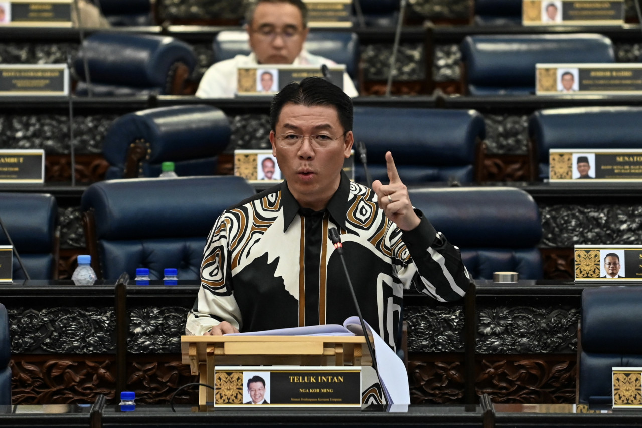 Nga Kor Ming - Gambar fail