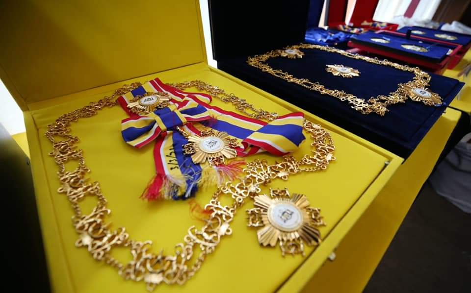 Antara pingat yang dirampas.