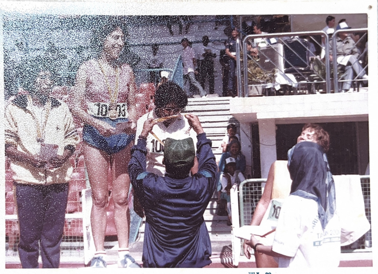 Tulasi ketika memenangi maraton suatu ketika dahulu