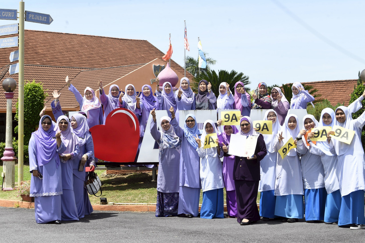 Seramai 1,184 calon STPM memperoleh PNGK 4.00 - gambar hiasan