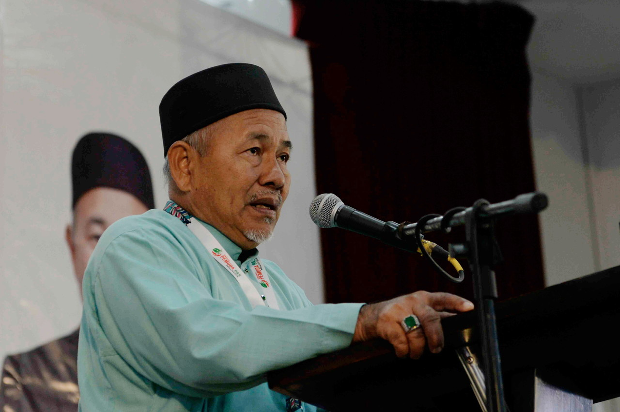 Tuan Ibrahim Tuan Man - Gambar Bernama
