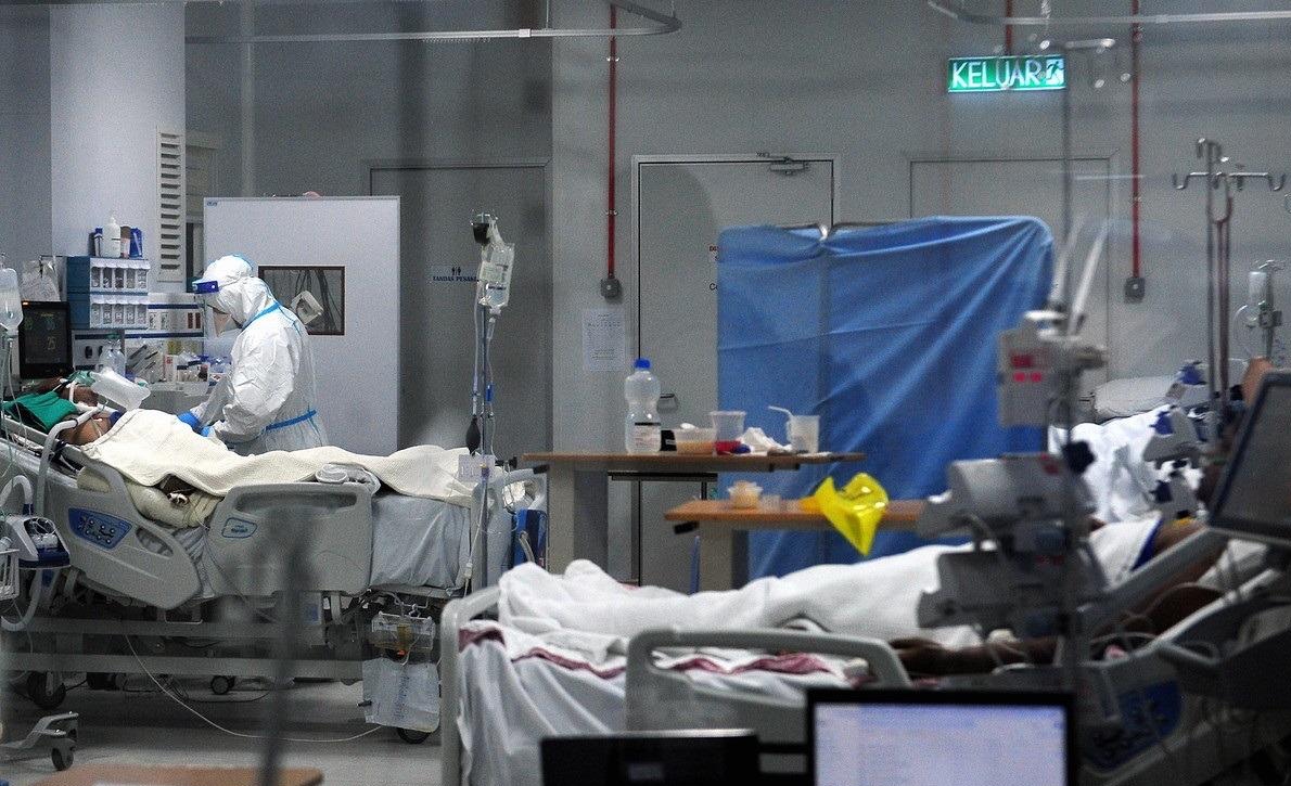 Sistem pengurusan katil pesakit (Bed Management System) akan terus diperkemas agar penggunaan katil (bed occupancy) di hospital dapat dikawalselia dan diurus dengan baik - Gambar Hiasan