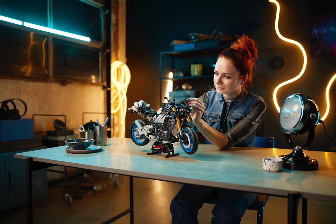 Memasang bongkah lego Yamaha Mt 10 ini pasti mengujakan - gambar Go Com PR