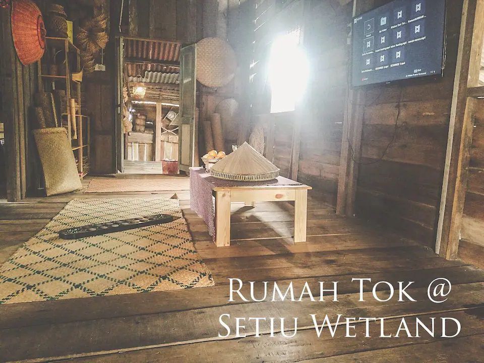 Rumah Tok pasti mengembalikan nostalgia zaman kanak-kanak di rumah atok dan nenek - gambar AirBnb