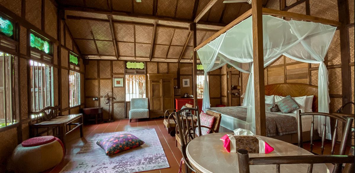 Setiap villa turut dilengkapi dengan perabot-perabot antik - gambar Rahayu MN