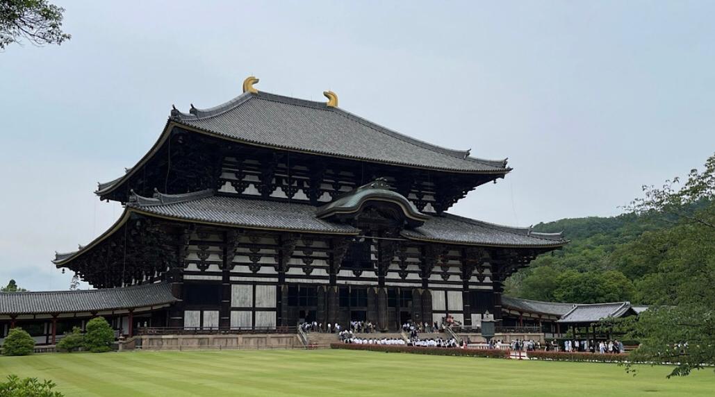 Pemandangan di Kuil Todaiji