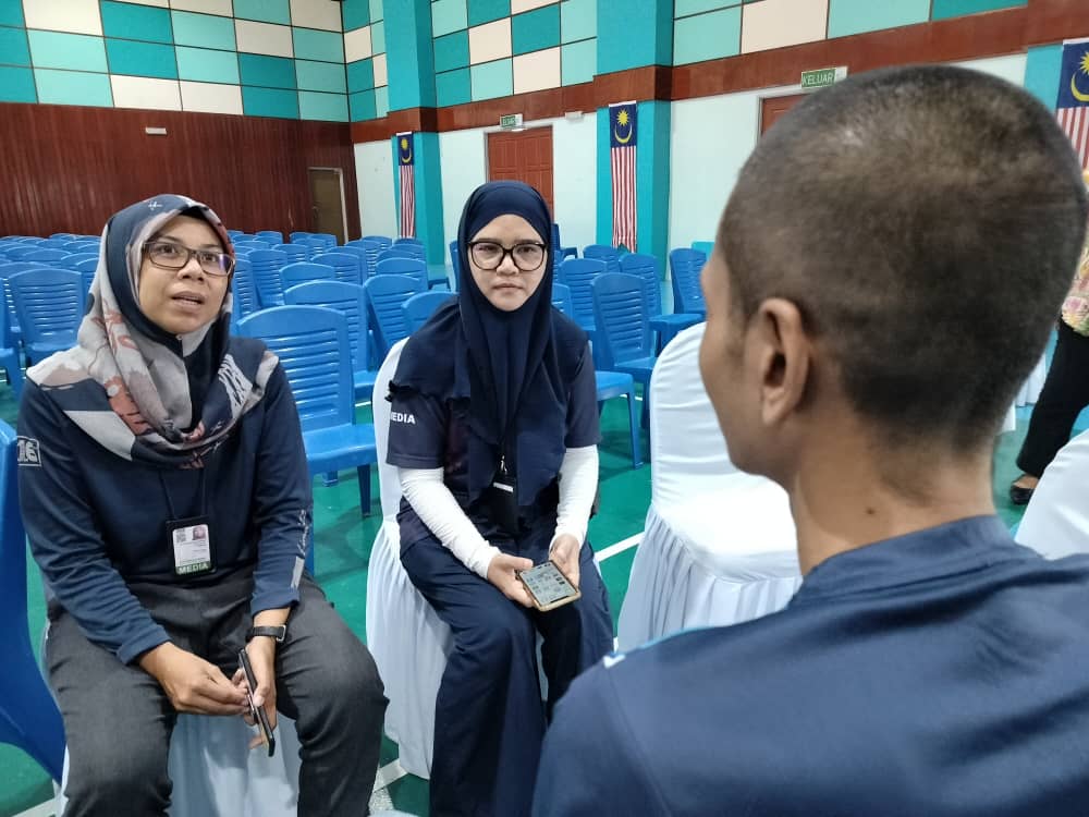 Det yang terpilih mengikuti program PBSL ketika ditemubual pemberita di Penjara Pokok Sena, hari ini. 