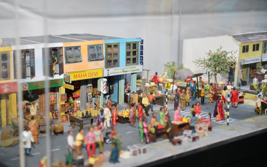 Galeri tiga tingkat itu turut mempamerkan pelbagai diorama dan miniatur berkonsep warisan, sejarah dan budaya pelbagai kaum