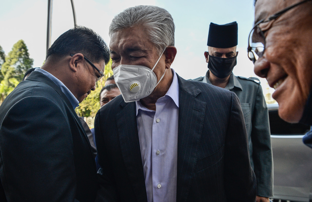 Ahmad Zahid Hamidi hadir di Kompleks Mahkamah Kuala Lumpur, hari ini. - Gambar Bernama